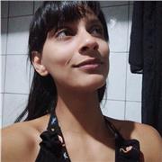 Me especializo no campo da educação desde o Ensino Médio, quando era monitora de sociologia, e agora me tornei profissional da educação com o intuito de atender às demandas do meu país